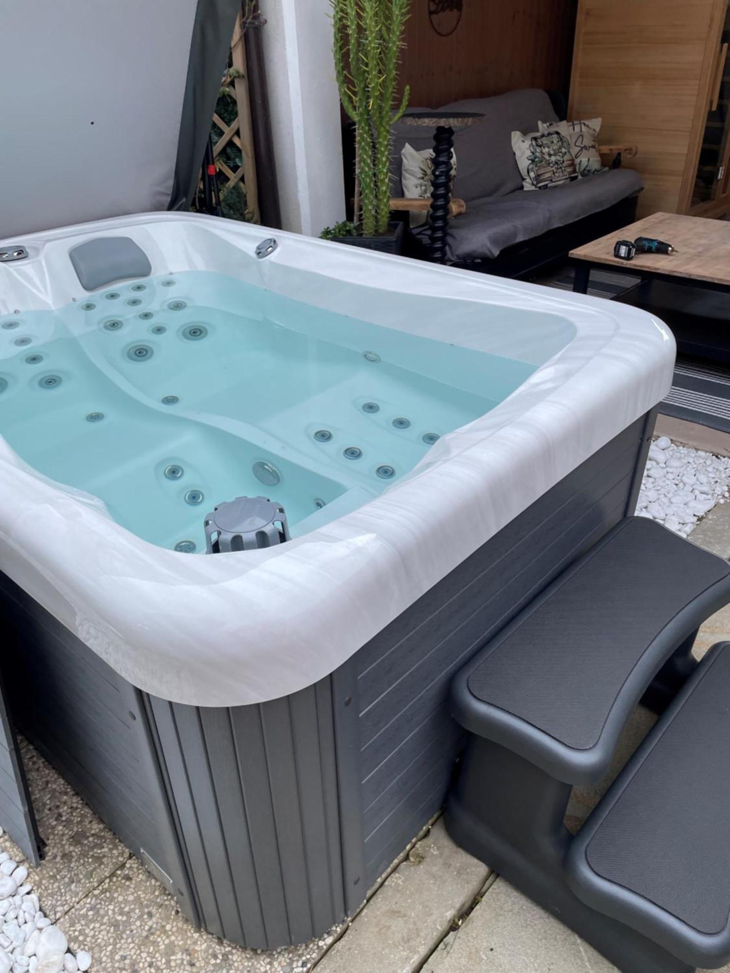 Villa Noa Jacuzzi & Sauna Izola Luaran gambar