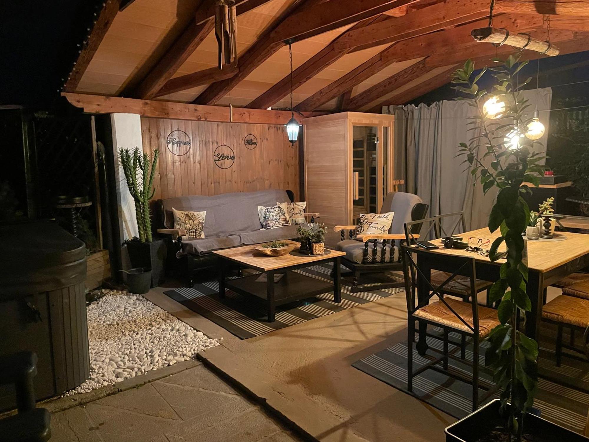 Villa Noa Jacuzzi & Sauna Izola Luaran gambar