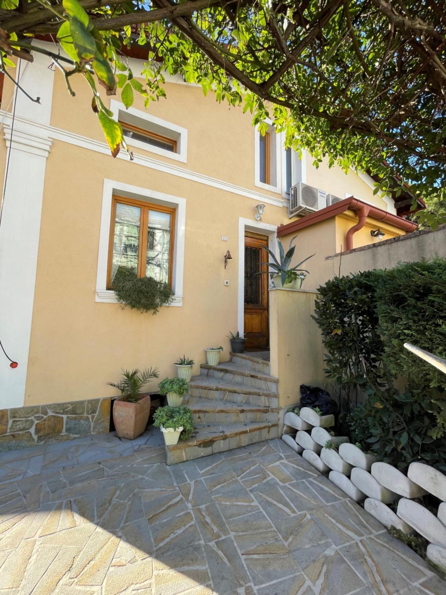 Villa Noa Jacuzzi & Sauna Izola Luaran gambar