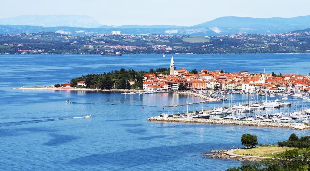 Villa Noa Jacuzzi & Sauna Izola Luaran gambar